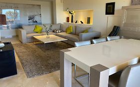 Luxury Apartment Elviria Hills